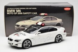 BMW M6 E63 MotoGP Safety Car 2006 Kyosho 1:18 08707GPB Metall — Bild 8 von 8