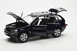 BMW X5 4.4i E53 Dunkel Blau Kyosho 1:18 08521DB Metall — Bild 2 von 8