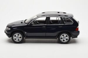 BMW X5 4.4i E53 Dunkel Blau Kyosho 1:18 08521DB Metall — Bild 4 von 8