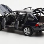 BMW X5 4.4i E53 Dunkel Blau Kyosho 1:18 - image 5 of 8