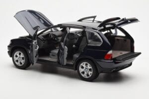 BMW X5 4.4i E53 Dunkel Blau Kyosho 1:18 08521DB Metall — Bild 5 von 8
