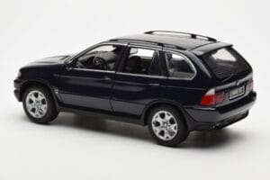 BMW X5 4.4i E53 Dunkel Blau Kyosho 1:18 08521DB Metall — Bild 7 von 8