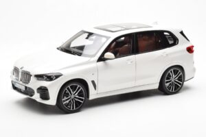 BMW X5 G05 Weiß Paragon 1:18