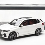 BMW X5 G05 Weiß Paragon 1:18 - image 8 of 8