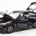 BMW X6 M F86 Sapphire Schwarz Metallic Norev 1:18 - image 2 of 8