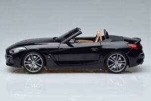 BMW Z4 G29 Schwarz Metallic Norev 1:18 183272 Metall — Bild 4 von 7