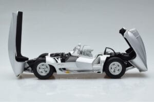 Chevrolet Corvette C1 Stingray Concept AUTOart 1:18 71000 Metall — Bild 4 von 8