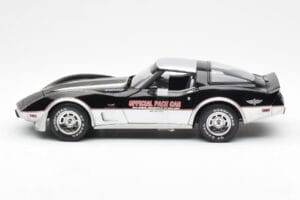 Chevrolet Corvette C3 Pace Car Indianapolis 500 1978 UT Models 1:18 21070 Metall — Bild 3 von 6