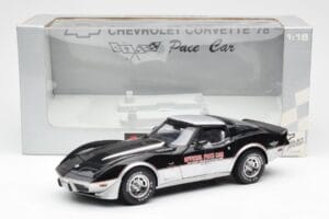 Chevrolet Corvette C3 Pace Car Indianapolis 500 1978 UT Models 1:18 21070 Metall — Bild 6 von 6