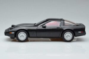 Chevrolet Corvette C4 Schwarz AUTOart 1:18 71242 Metall — Bild 5 von 8