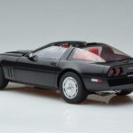 Chevrolet Corvette C4 Schwarz AUTOart 1:18 71242 Metall - image 7 of 8