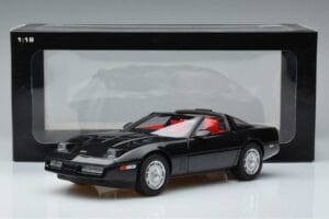 Chevrolet Corvette C4 Schwarz AUTOart 1:18 71242 Metall — Bild 8 von 8