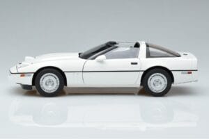 Chevrolet Corvette C4 Weiß AUTOart 1:18 71243 Metall — Bild 4 von 8