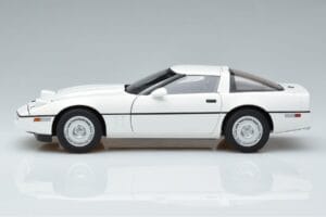 Chevrolet Corvette C4 Weiß AUTOart 1:18 71243 Metall — Bild 5 von 8