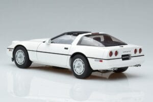 Chevrolet Corvette C4 Weiß AUTOart 1:18 71243 Metall — Bild 7 von 8