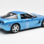 Chevrolet Corvette C5 Blau Metallic UT Models 1:18 - image 2 of 6