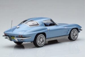 Chevrolet Corvette C2 Sting Ray Blau Norev 1:18 189050 Metall — Bild 2 von 6