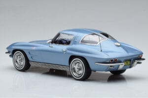 Chevrolet Corvette C2 Sting Ray Blau Norev 1:18 189050 Metall — Bild 5 von 6