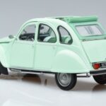 Citroen 2CV 6 Club Grün Norev 1:18 181486 Metall - image 6 of 7
