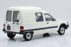 Citroen C15 D Weiß Otto 1:18 OT956 Resin — Bild 2 von 6