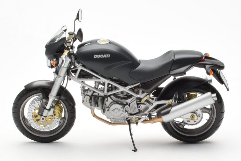 Ducati Monster M900 Schwarz Minichamps 1:12