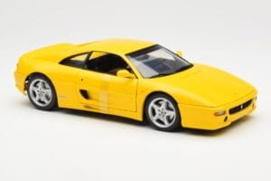 Ferrari F355 Berlinetta Gelb UT Models 1:18 180074021 Metall — Bild 4 von 6