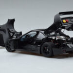 Ferrari F40 Lightweight Schwarz Kyosho 1:18 - image 6 of 12