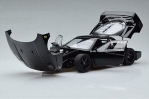 Ferrari F40 Lightweight Schwarz Kyosho 1:18 08412BK Metall — Bild 9 von 12