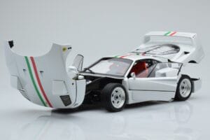 Ferrari F40 Perlweiß Italy Kyosho 1:18 08416PWT-G Metall — Bild 2 von 8