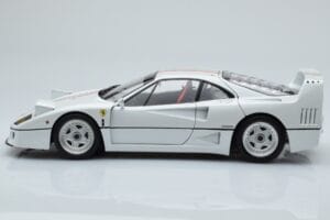 Ferrari F40 Perlweiß Italy Kyosho 1:18 08416PWT-G Metall — Bild 4 von 8