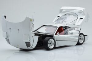 Ferrari F40 Perlweiß Kyosho 1:18 08416PW-G Metall — Bild 2 von 8