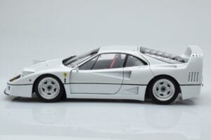 Ferrari F40 Perlweiß Kyosho 1:18 08416PW-G Metall — Bild 4 von 8