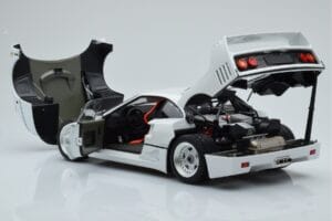 Ferrari F40 Perlweiß Kyosho 1:18 08416PW-G Metall — Bild 5 von 8