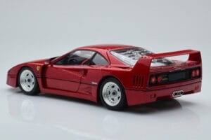 Ferrari F40 Rot Metallic Asia Exclusive Kyosho 1:18 08416RM-G Metall — Bild 8 von 14