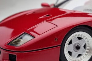 Ferrari F40 Rot Metallic Asia Exclusive Kyosho 1:18 08416RM-G Metall — Bild 9 von 14