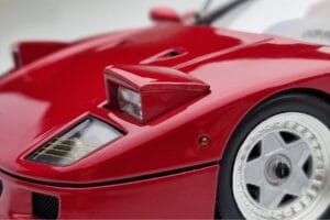 Ferrari F40 Rot Metallic Asia Exclusive Kyosho 1:18 08416RM-G Metall — Bild 10 von 14