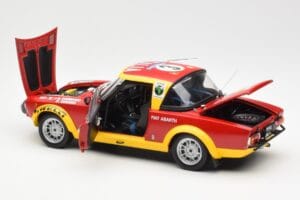 Fiat 124 Abarth #3 Barbasio / Sodano East African Safari Rally 1974 Sun Star 1:18 4952 Metall — Bild 5 von 8