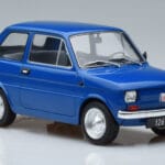 Fiat 126P Blau MCG 1:18 MCG18324 Metall - image 4 of 6