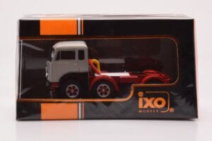 Fiat 690 T1 Weiß IXO 1:43 TR176 Metall — Bild 4 von 4