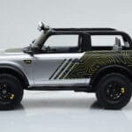Ford Bronco RTR Iconic Silber GT Spirit 1:18 - image 3 of 6