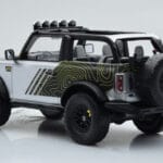 Ford Bronco RTR Iconic Silber GT Spirit 1:18 - image 5 of 6