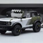 Ford Bronco RTR Iconic Silber GT Spirit 1:18 - image 6 of 6
