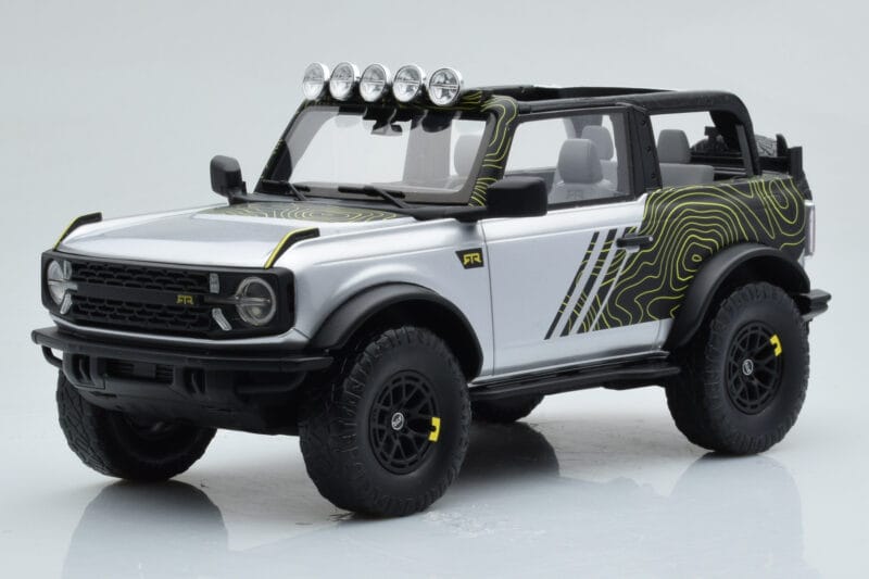Ford Bronco RTR Iconic Silber GT Spirit 1:18