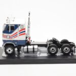 Ford CL 9000 Weiß Blau IXO 1:43