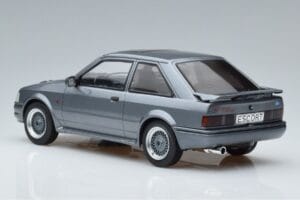 Ford Escort Mk4 RS Turbo S Grau MCG 1:18 MCG18272 Metall — Bild 5 von 6