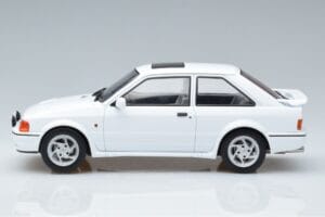 Ford Escort Mk4 RS Turbo S Weiß MCG 1:18 MCG18271 Metall — Bild 3 von 6