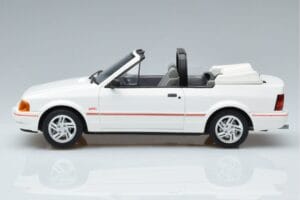 Ford Escort Mk4 XR3i Cabriolet Otto 1:18 OT398 Resin — Bild 3 von 6