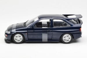 Ford Escort RS Cosworth Blau Metallic UT Models 1:18 180082101-R1 Metall — Bild 3 von 6