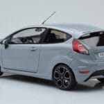 Ford Fiesta ST2000 Grau Otto 1:18 - image 5 of 6