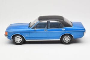 Ford Granada Mk1 Metallic Blau Matt Schwarz MCG 1:18 MCG18394 Metall — Bild 3 von 6